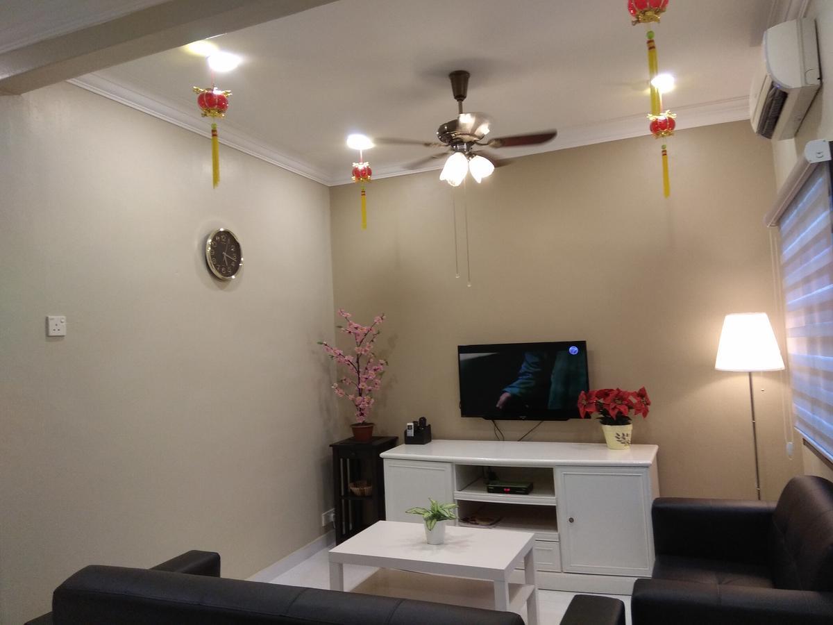 Dekota Homestay Jonker Melaka Extérieur photo
